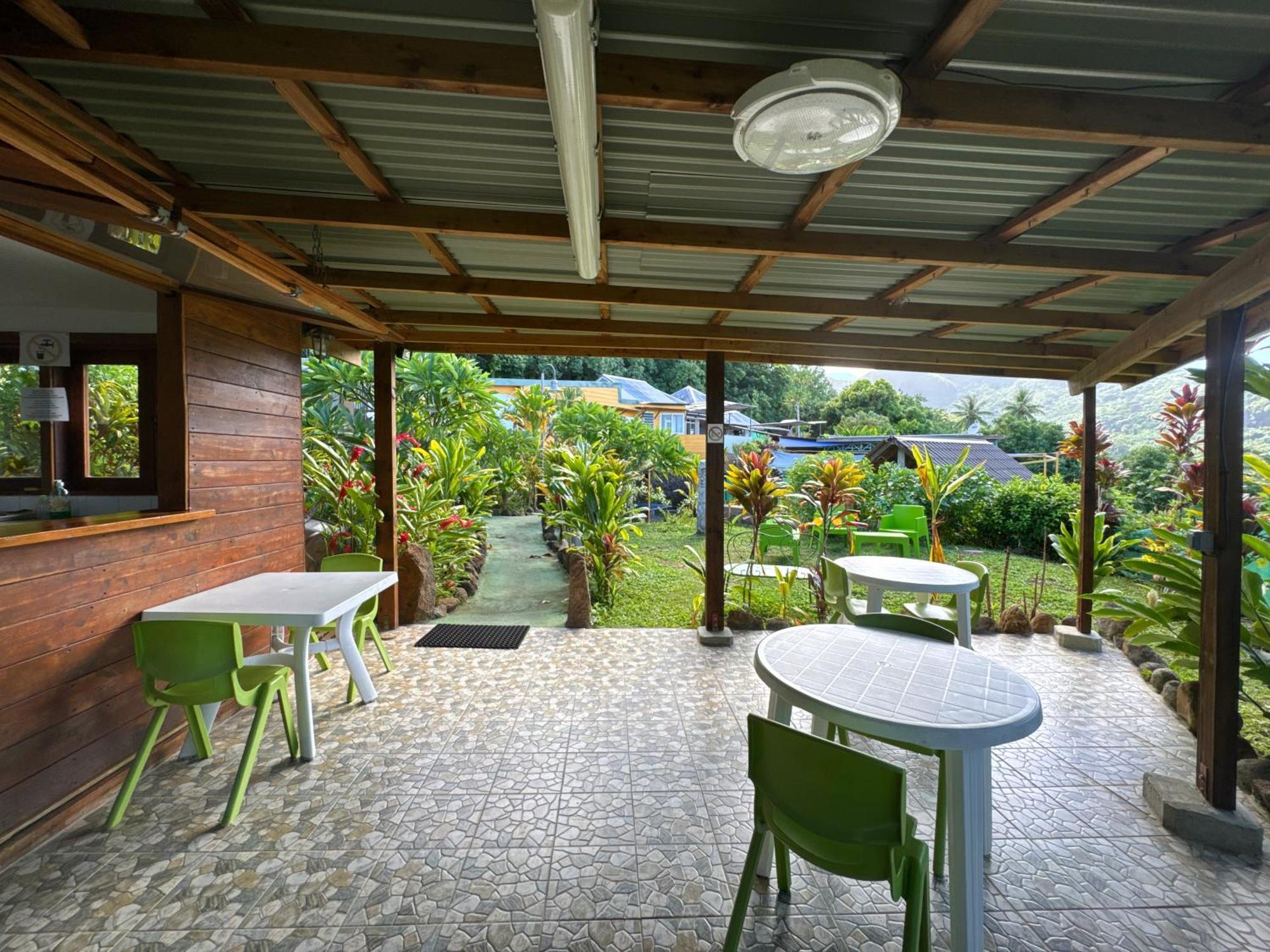 Fare Arana Moorea Guesthouse Atiha Екстер'єр фото