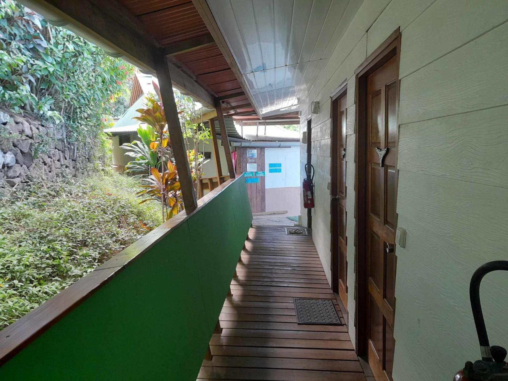 Fare Arana Moorea Guesthouse Atiha Екстер'єр фото