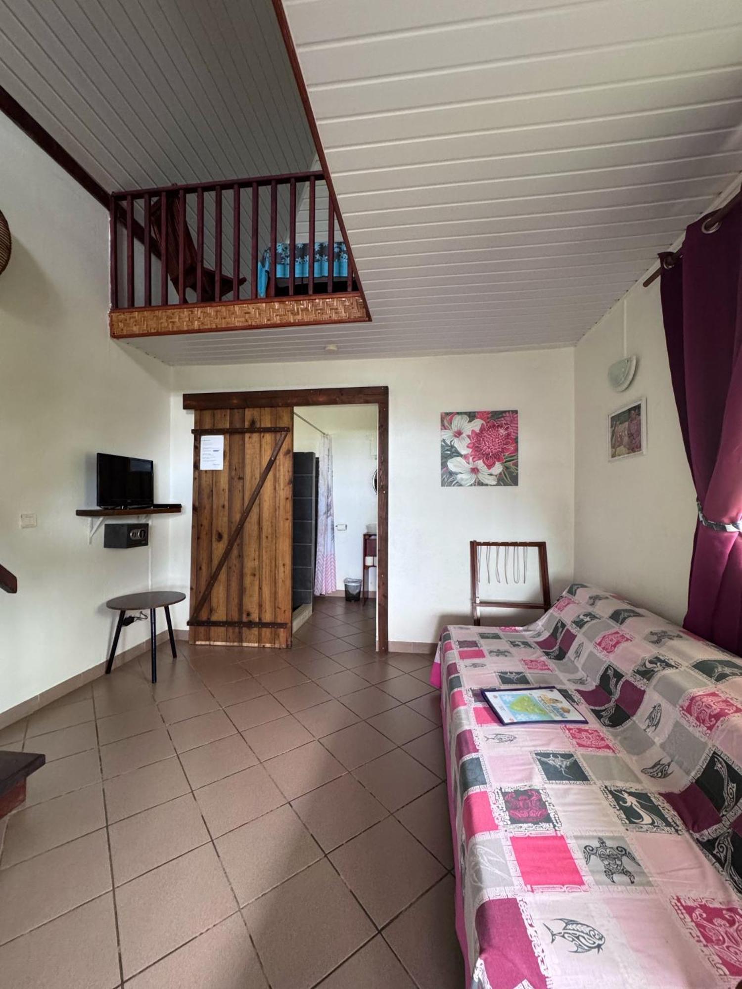 Fare Arana Moorea Guesthouse Atiha Номер фото