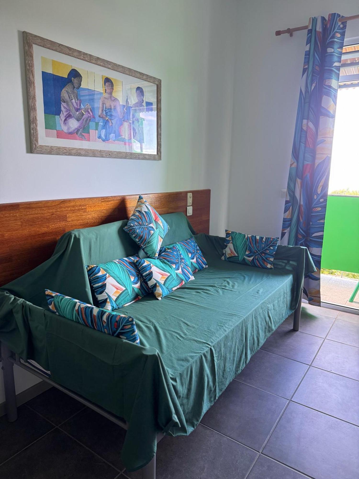 Fare Arana Moorea Guesthouse Atiha Екстер'єр фото